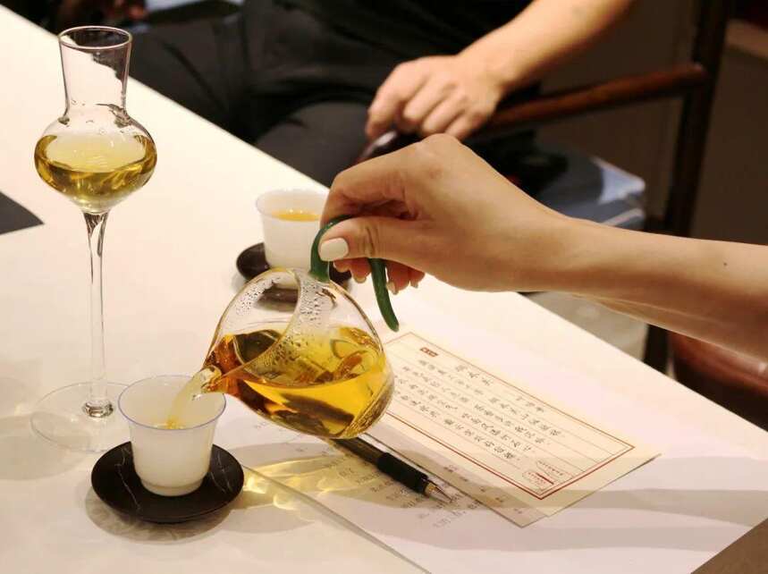 跨界品鉴会 | 茶酒交融，芳香满天下