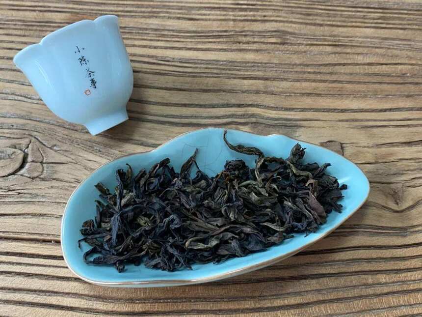 这泡“极品”金牡丹，马脚一个比一个离谱，揭开茶掌柜隐藏的真相