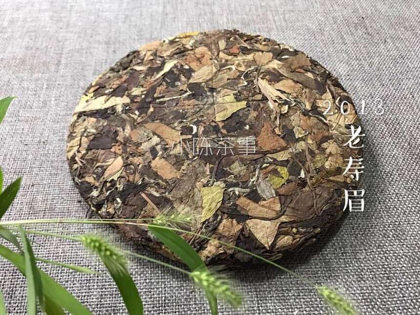 老白茶喝起来有锁喉感，是不是有问题？别急，真相来了