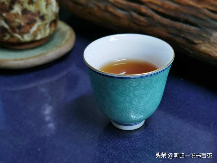 每天1分钟学习茶知识（34）洗茶，洗的究竟是什么？
