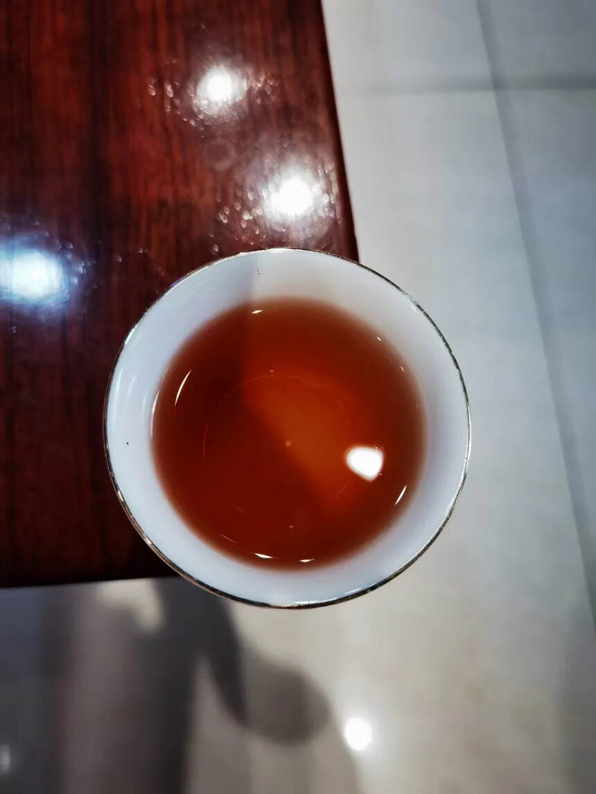 #普洱茶#    90年代永昌祥记號竹筒茶，一条9公