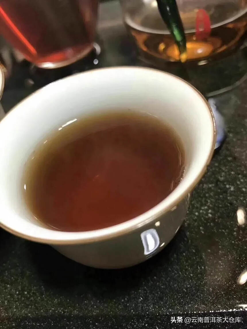 #普洱茶# #茶生活# 96年老散茶，原中茶公司宜良