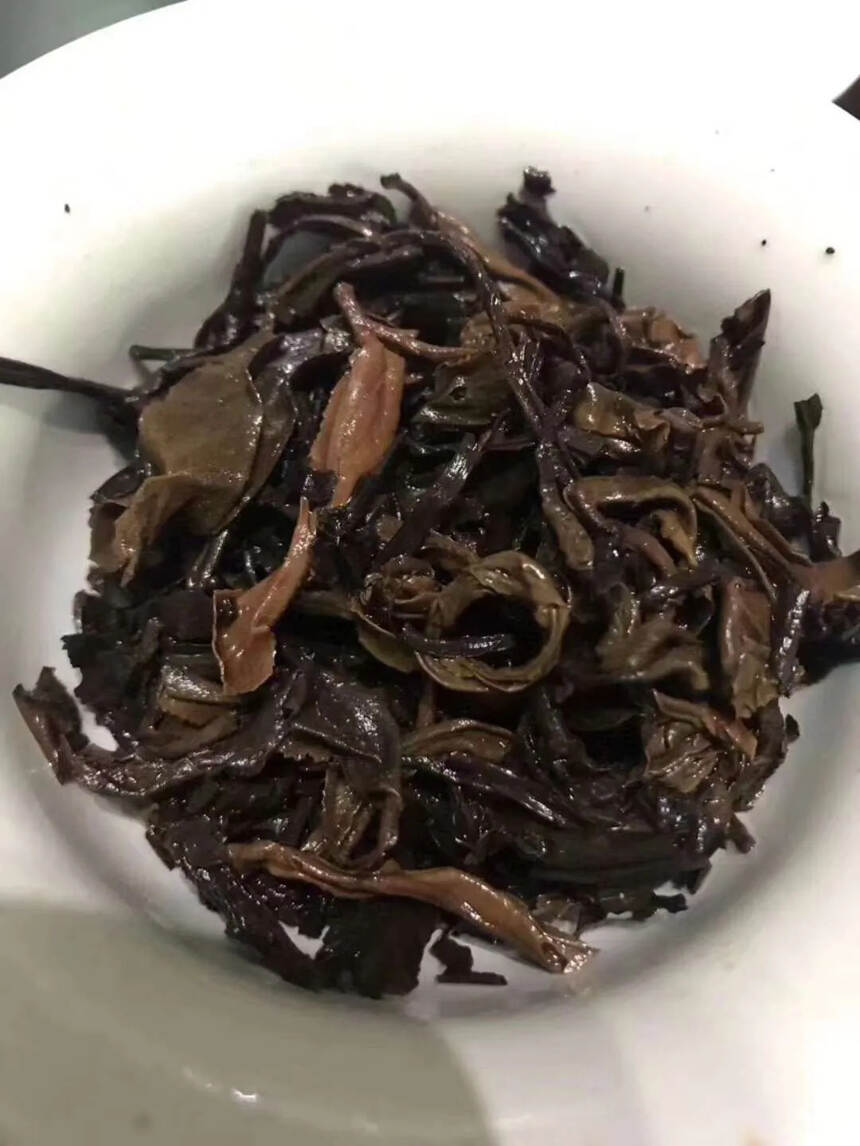 ??95年大渡岗绿印生茶！陈香甘甜，汤厚有层次感！茶