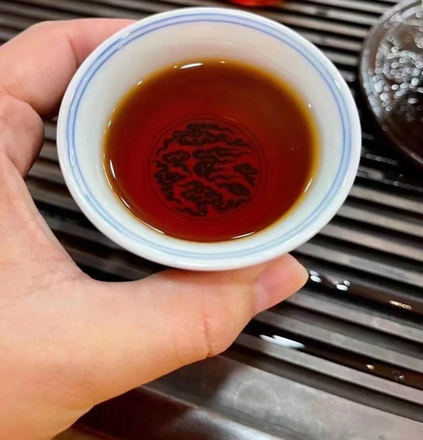 #普洱茶# 89年73熟茶砖，250克，丝滑。