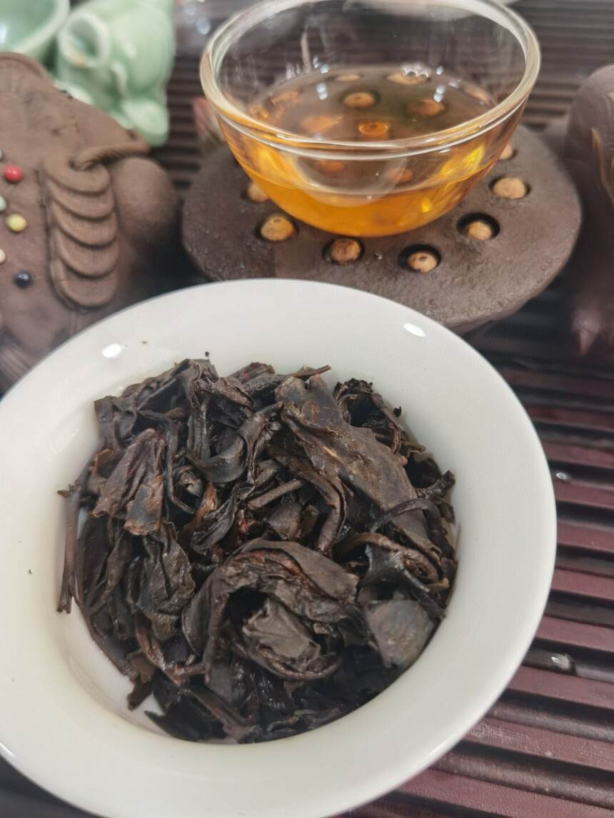 #普洱茶# 99年老曼峨老散茶生茶，茶农私藏，适合口