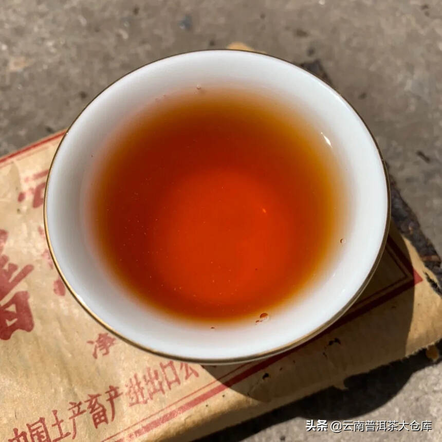 70年代格纹纸老生砖#茶生活# #普洱茶# #茶#