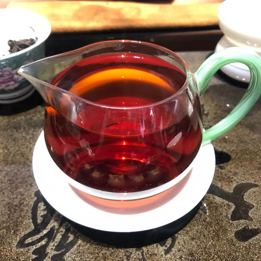 #普洱茶# 96年金印熟茶，黄印。