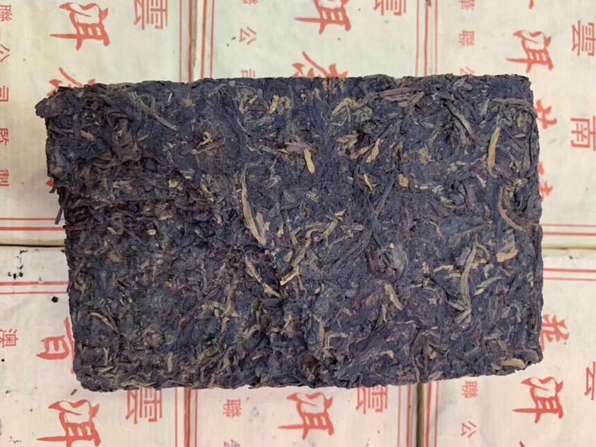 #普洱茶# 2004年华联青砖，500克，干仓，烟香