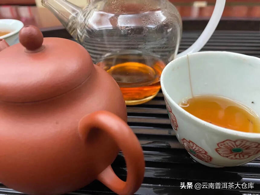 98年凤庆小红印生茶#茶# #茶生活# #普洱茶#