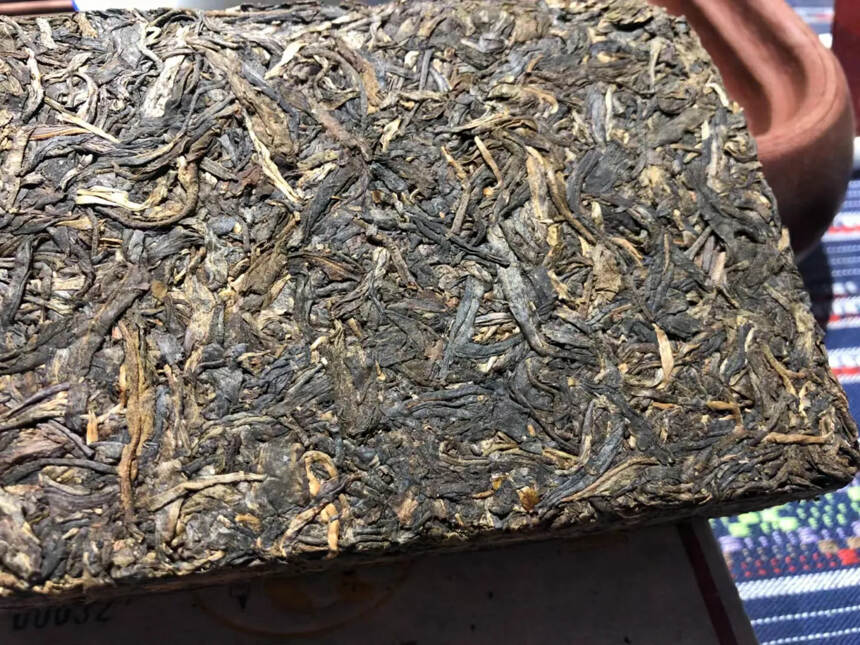 1998年班?章王茶??熊貓??生態磚茶
选用章班?