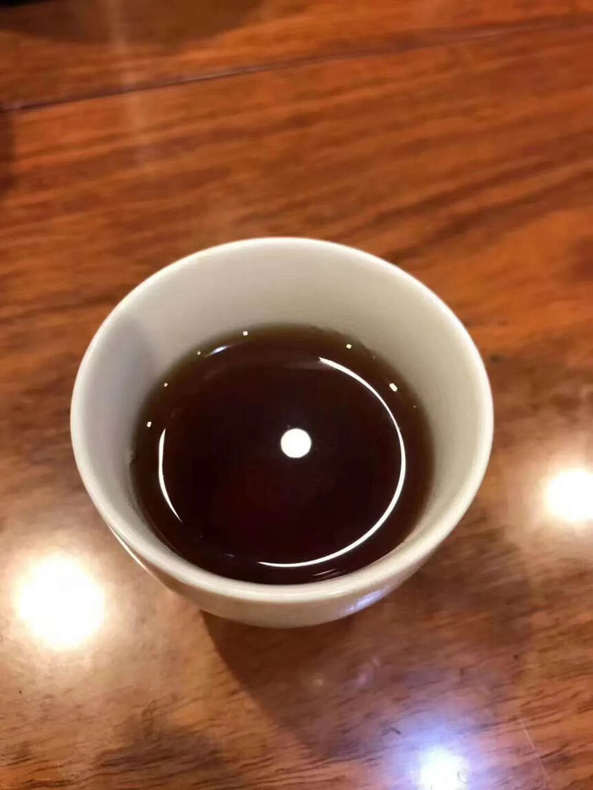 ??96年厚纸绿印熟茶，中茶牌。正品干仓老茶，韵味明