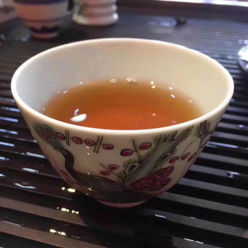 #普洱茶# 2000年#中茶# 青饼，传统手工厚棉纸