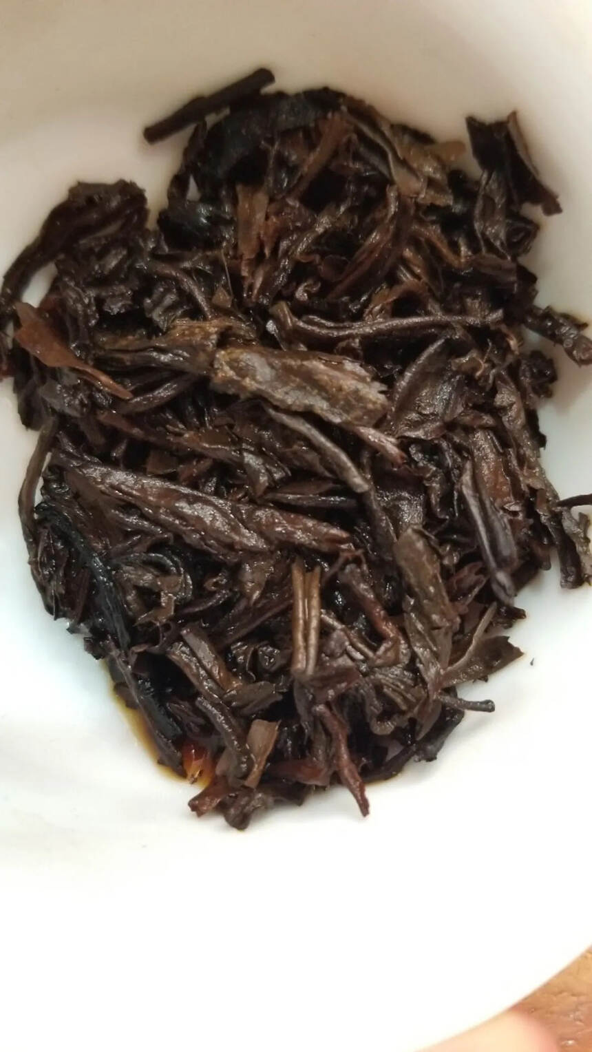 #普洱茶# 96年8582八中绿老生茶，易武老生茶。