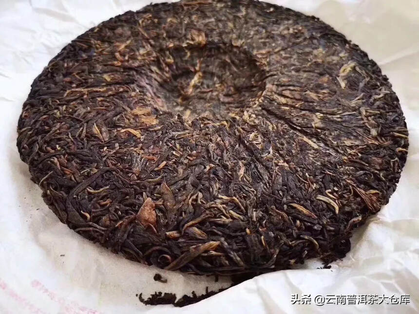 90年代下关元春茂双虎牌乔木饼茶 口感醇厚饱满