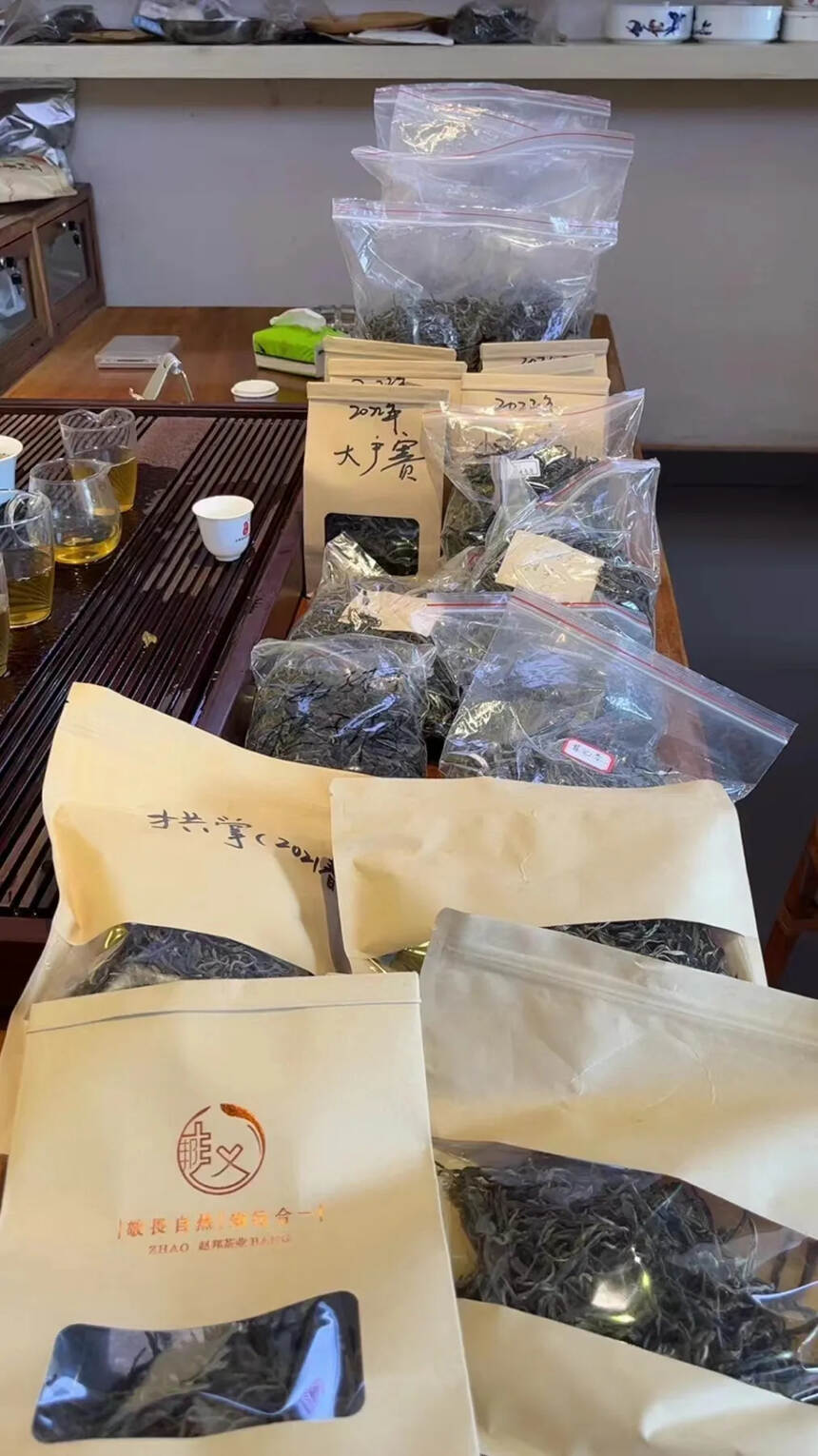 丰收的喜悦
自己与自己的对话
以茶作桥，便是宁静