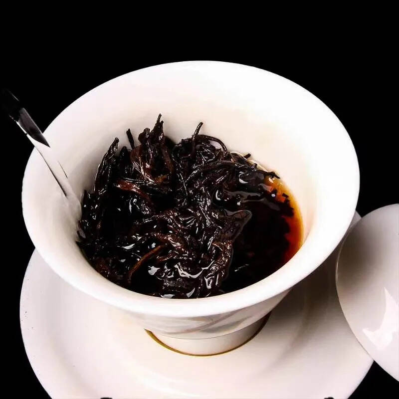 #普洱茶# 2020年春茶班章发酵古树茶，木板离地发