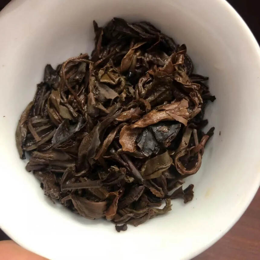 #普洱茶# 80年代鼎兴茶庄，老生茶，400克，老味