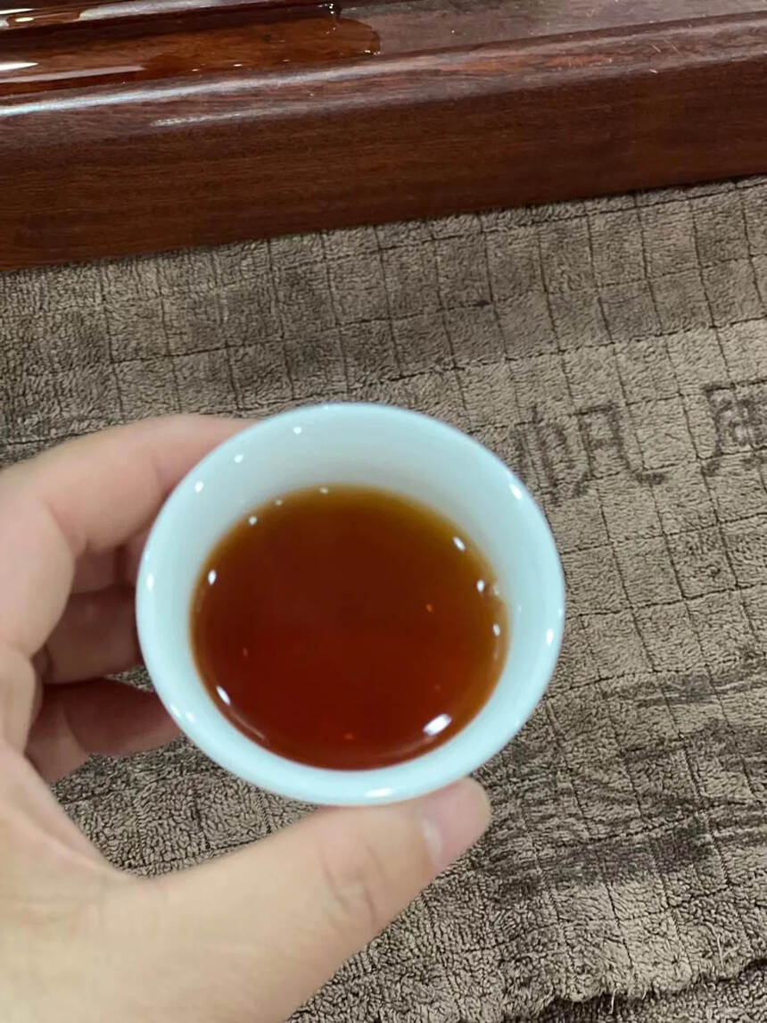 #普洱茶# 80年代末期鸿泰昌，老生茶，易武原料。