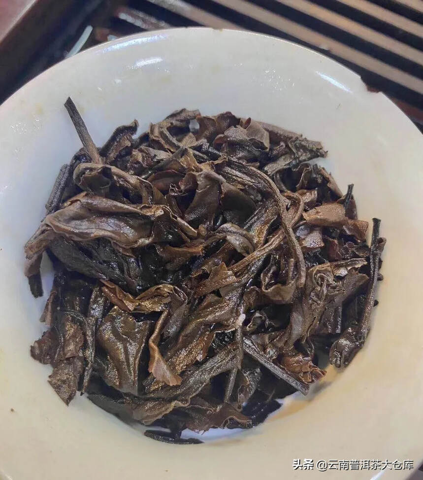 400克 显樟香出药香#普洱茶# #茶生活# 
陈味