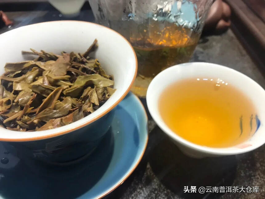 2012年曼松古茶#普洱茶# #茶生活# 
1000