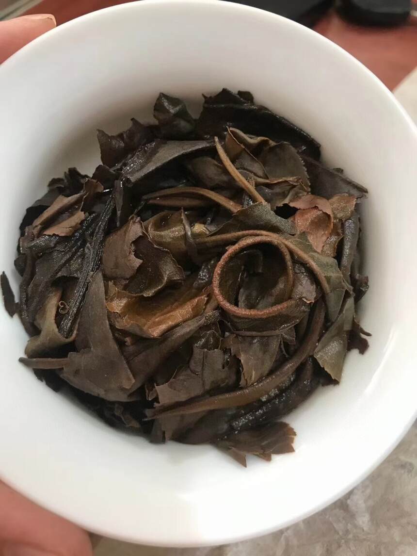 #普洱茶# 2012年南糯山拔玛白茶，一件42饼，茶