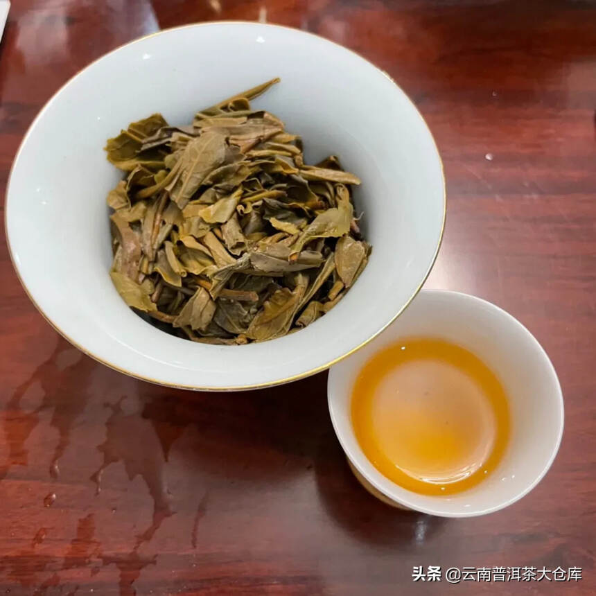 2013年冰岛茶
正宗纯料大树
#普洱茶# #茶生活