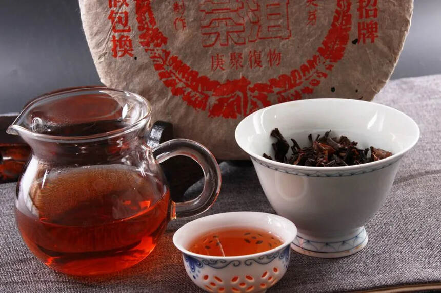 80年代下关复聚茶庄老生茶，纯干仓老茶#发现深圳美好