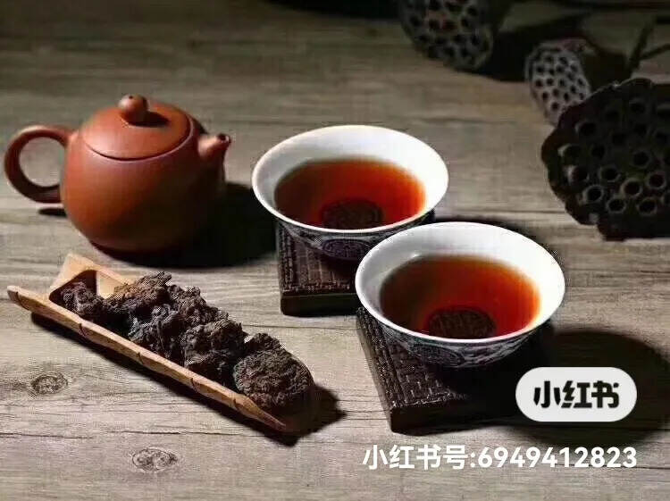 #以前农村牛耕地你见过吗# 不但见过，我自己也会。我