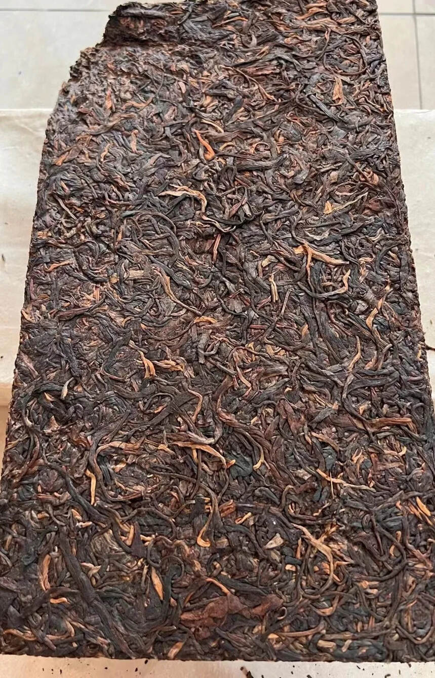 #普洱茶#    01年勐库冰岛生茶砖，三公斤， 一