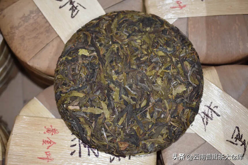 好茶需要好原料！#普洱茶# 
2019年易武麻黑古树