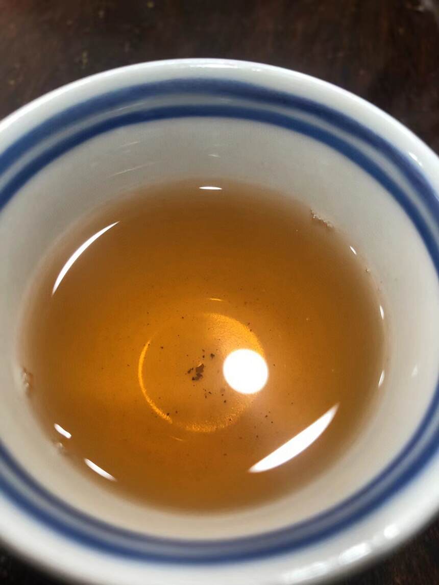 #普洱茶# 2003年易武私家茶，400克生茶。条索