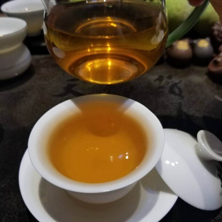 #普洱茶# 05年乔木七子饼茶，凤庆龙泉茶厂，香甜，