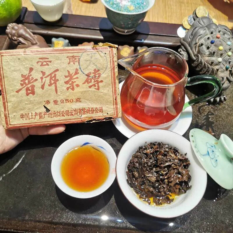 #普洱茶# 94年紫天砖生茶，#南天公司定制茶# ！