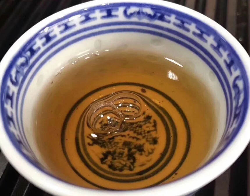 #普洱茶# 03年凤庆特级沱茶，500克一条。