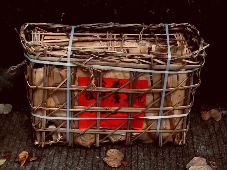 #普洱茶# 96年猛景蘑菇沱，仓储干净，有淡淡的松烟
