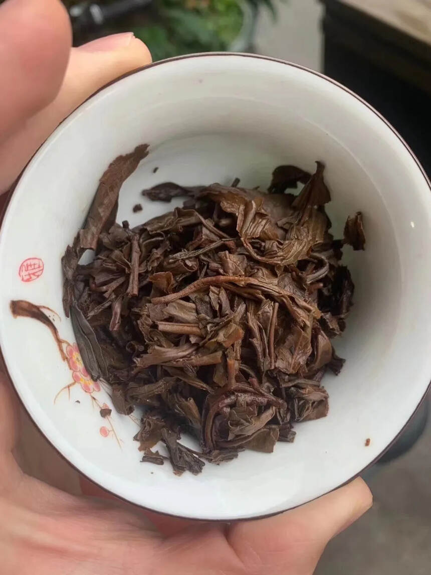 #普洱茶# 2005年新荷号，定制头春攸乐古树茶，生