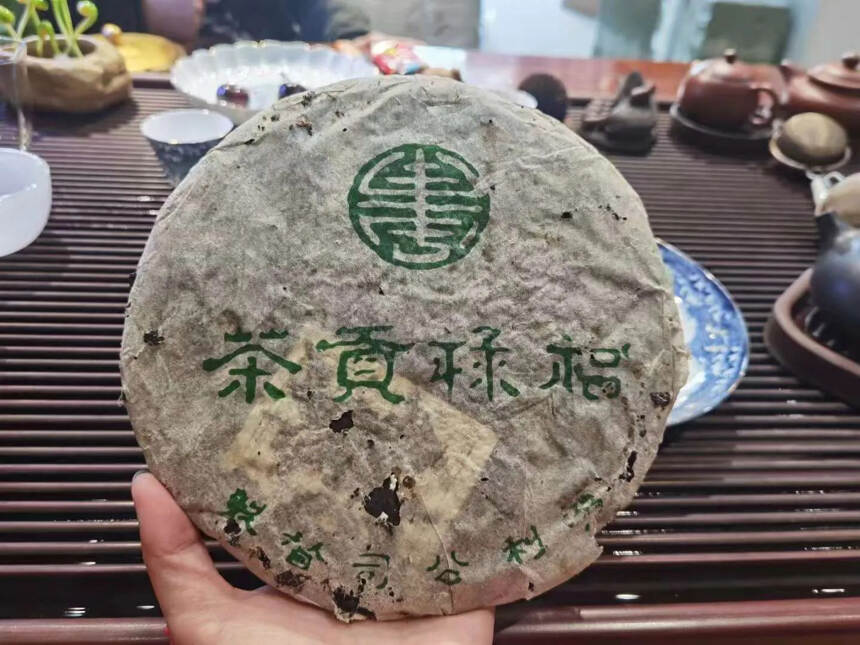 ??

正宗老东西：70年代福禄贡茶老生茶，汤水透亮