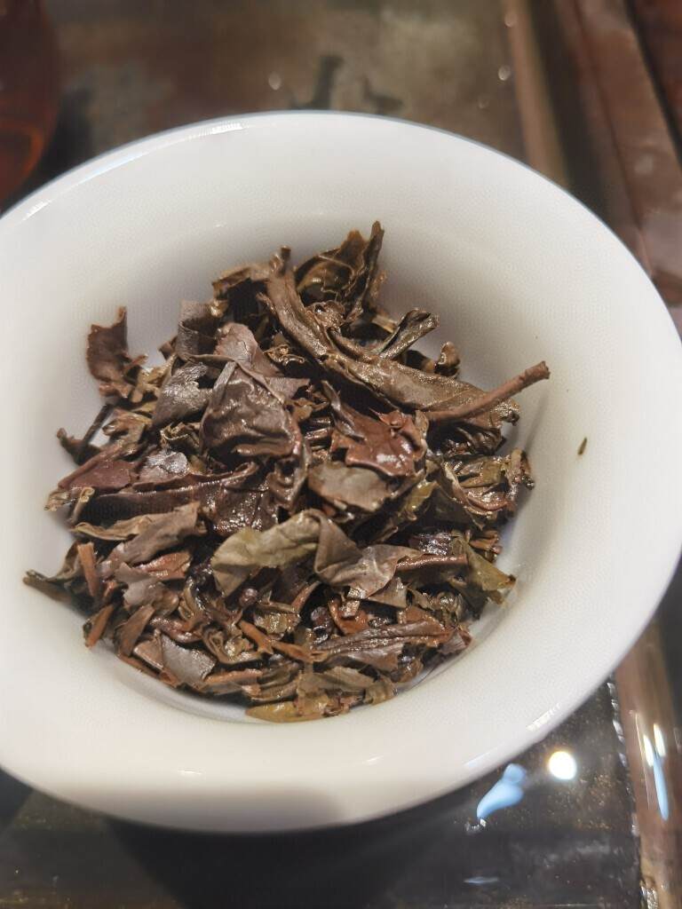 #普洱茶# 89年大红印生茶蓝标，布朗山古树茶箐，茶