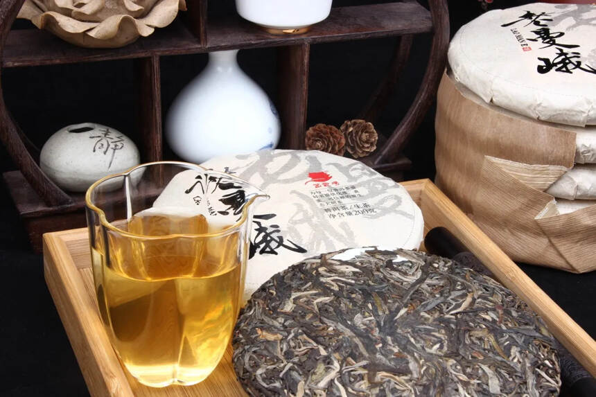 #普洱茶# 2021年老曼峨古树甜茶，200克小饼。