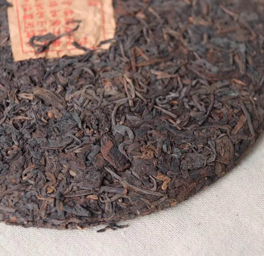 #普洱茶# 70年代同兴号老生茶，干仓，木质香，老-