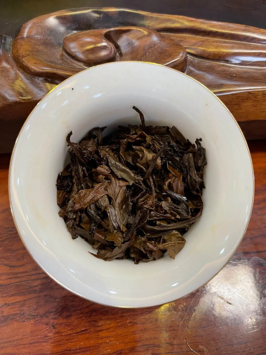 #普洱茶# 90年代初易武正山春芽，老生茶。