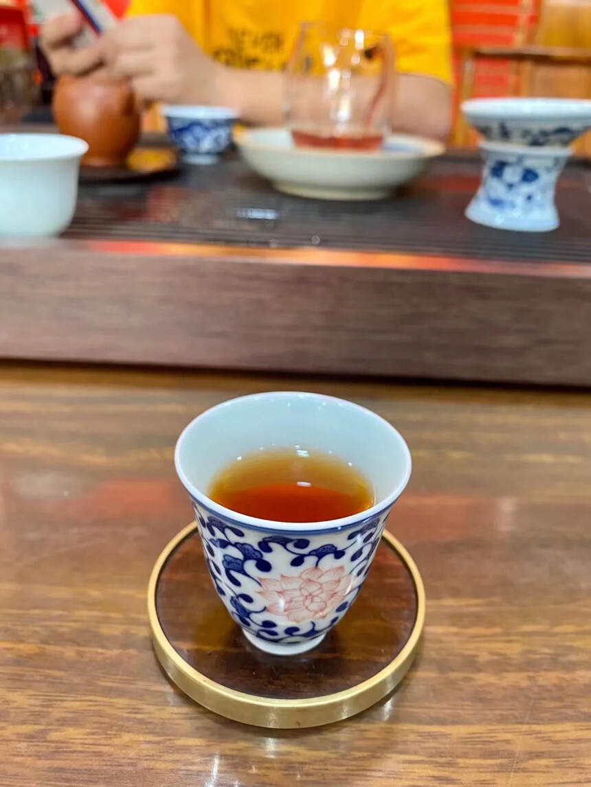 #普洱茶# 九十年代#中茶# 红印青饼。