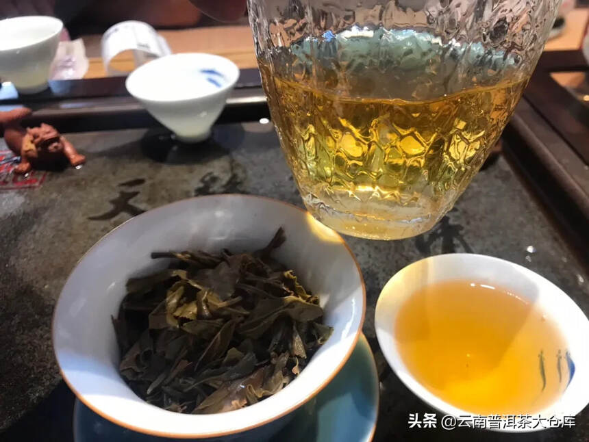 2012年曼松古茶#普洱茶# #茶生活# 
1000