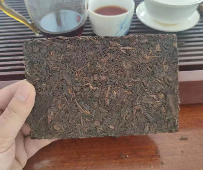 #普洱茶#   90年代7581砖茶，250克熟茶。