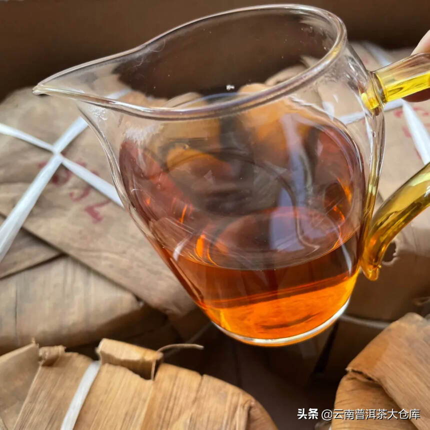 #茶生活# #普洱茶# 90年代绿印88青生茶，甘醇