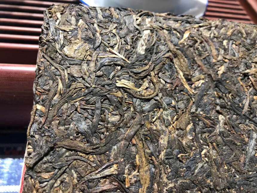 1998年班?章王茶??熊貓??生態磚茶
选用章班?