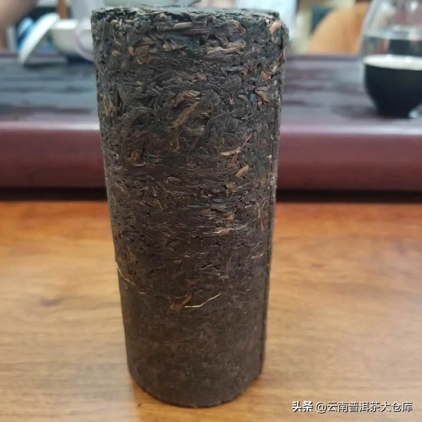 98年那卡古树茶柱500克#普洱茶# 
昆明纯干仓老