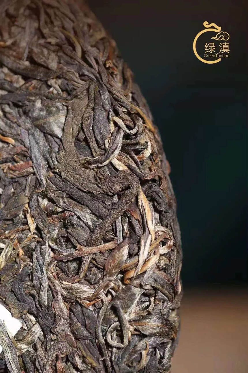 ??

2016布朗山古树，此茶汤水细腻，浓度高，醇