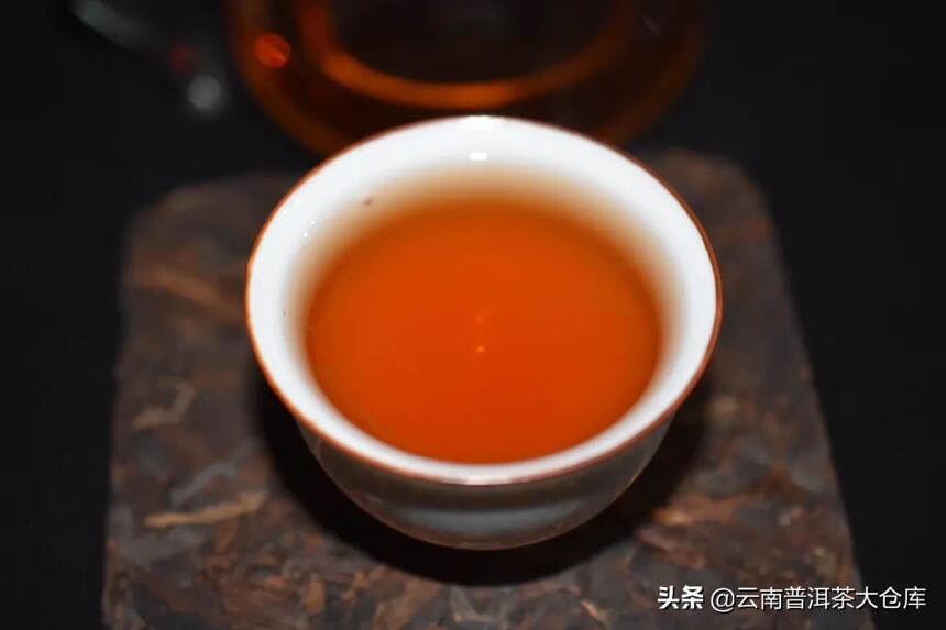 90年代江城老生砖#普洱茶# #茶生活# 
口感醇正