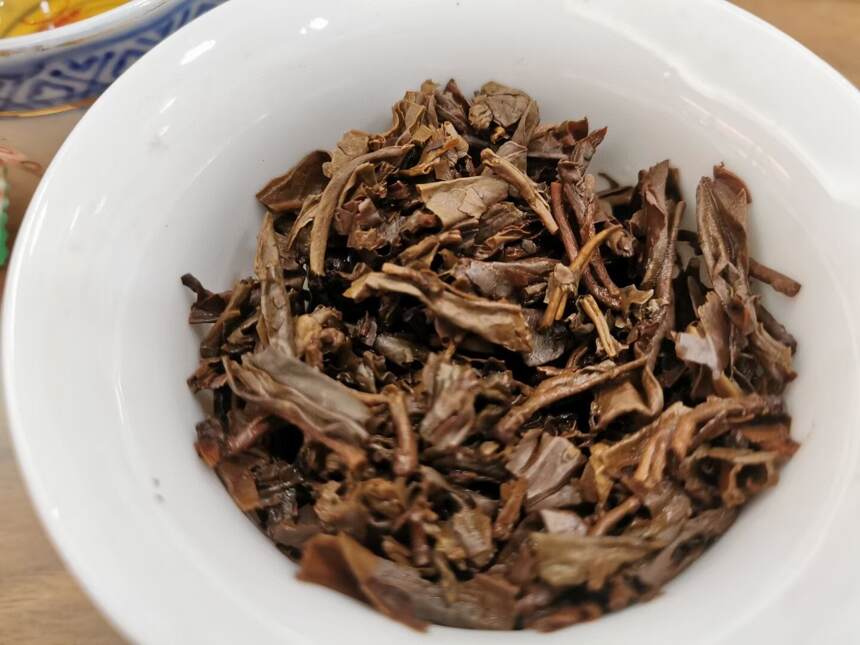 #普洱茶# 90年代可以兴老生茶，版面奇，年份厂货，